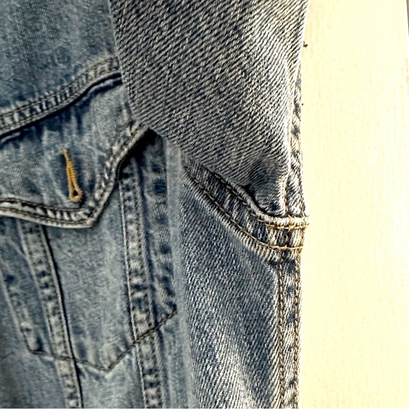 NEW Levi oversized denim jacket - Picture 9 of 11